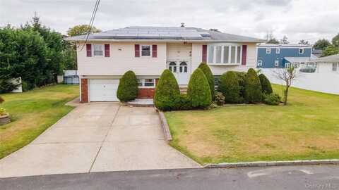 56 Suffolk Avenue, West Babylon, NY 11704