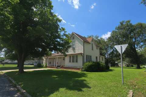 723 Strawbridge St, Brookfield, MO 64628