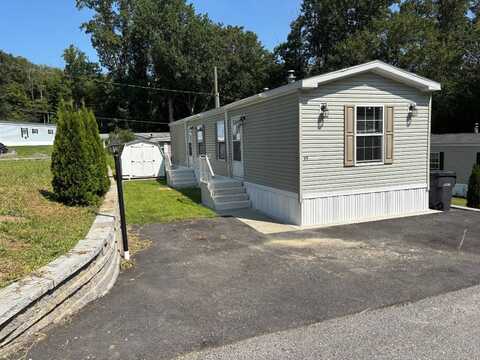 9 Tallow Lane, New Milford, CT 06776