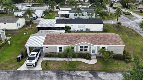 133 Royal Palm St, Davenport, FL 33897