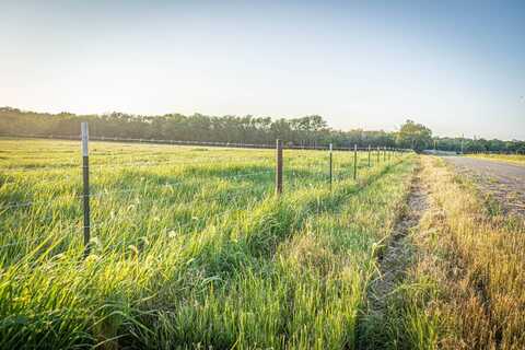 0000 4370 RD, Bluejacket, OK 74333