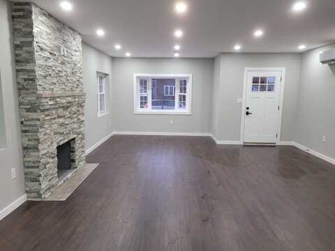 13069 227th St, Springfield Gardens, NY 11413