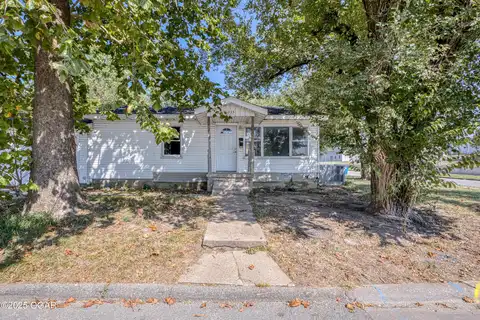 235 Comingo Avenue, Joplin, MO 64801