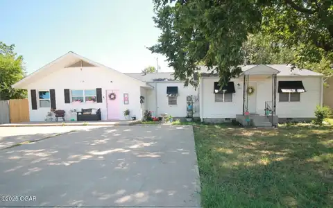 729 S High Avenue, Joplin, MO 64801