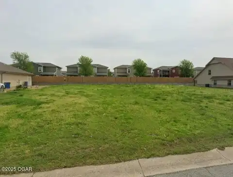 2013 Delware Avenue, Joplin, MO 64804
