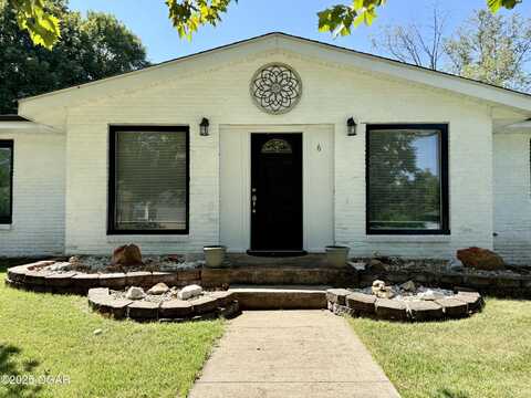 6 Fairway Drive, Webb City, MO 64870