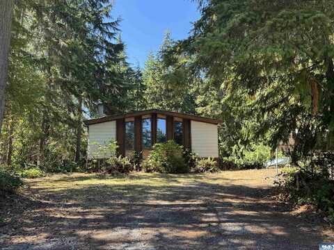 41 Sherwood Rd, Sequim, WA 98382