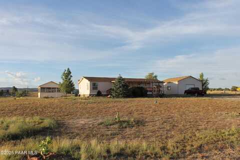486 E Grand Canyon Road, Paulden, AZ 86334