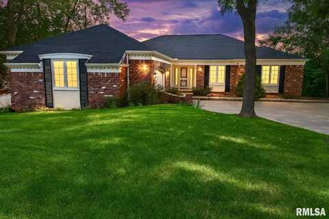 1917 SIERRA Court, Pekin, IL 61554