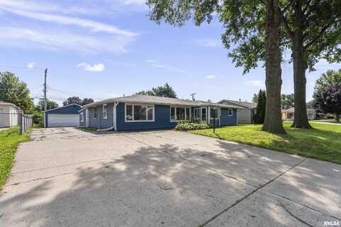 2411 10TH Street, Silvis, IL 61282
