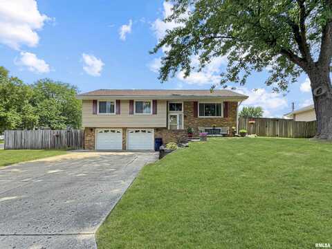 5704 W COLT Drive, Peoria, IL 61607