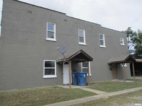 101 E WEBSTER Street, Benton, IL 62812