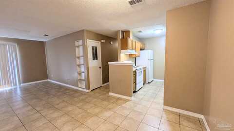 8160 Stonebrook Dr, Pensacola, FL 32514