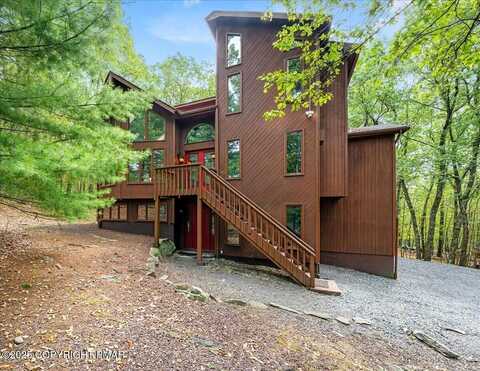 141 Hyland Drive, East Stroudsburg, PA 18301
