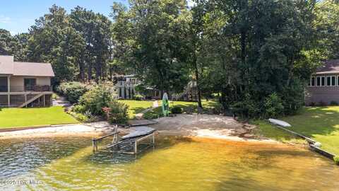 151 Firetree Lane, West End, NC 27376
