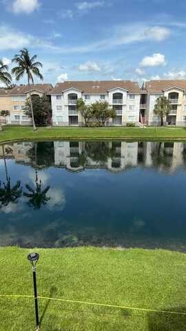 2620 S University Dr, Davie, FL 33328
