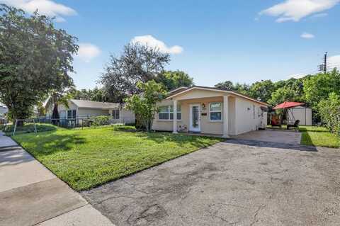 560 NW 21st Ct, Pompano Beach, FL 33060