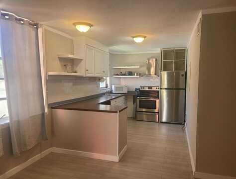 1700 NE 191st St, Miami, FL 33179