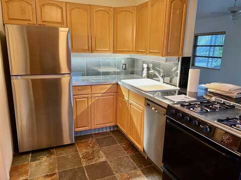 901 SE 2nd St, Fort Lauderdale, FL 33301