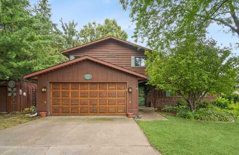 27 CARIBOU Court, APPLETON, WI 54911