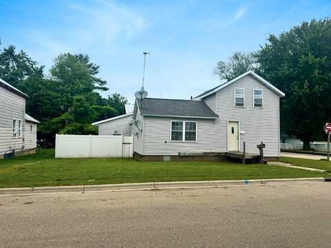 237 CENTER Street, OCONTO, WI 54153