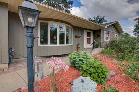 1044 W Cedar Street, Chippewa Falls, WI 54729