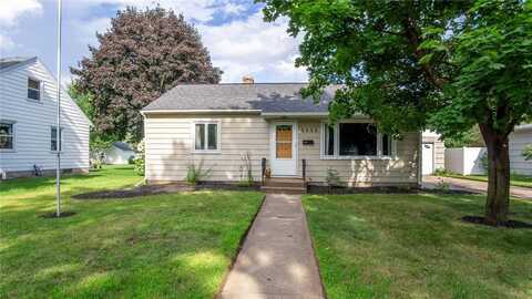 2225 Roy Street, Eau Claire, WI 54701