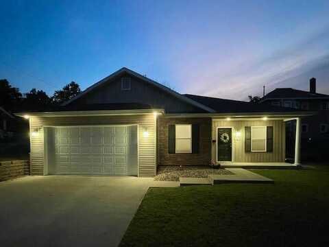 407 Epperson St., Moberly, MO 65270