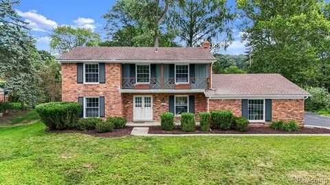 31472 Sunset Drive, Beverly Hills, MI 48025