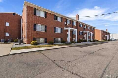 8260 Crestview Drive, Sterling Heights, MI 48312