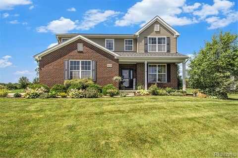 8433 Thorn Hill Drive, Howell, MI 48843