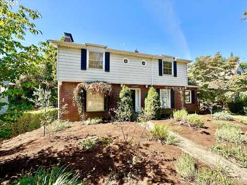 205 NE BILLINGHER DR, Portland, OR 97220