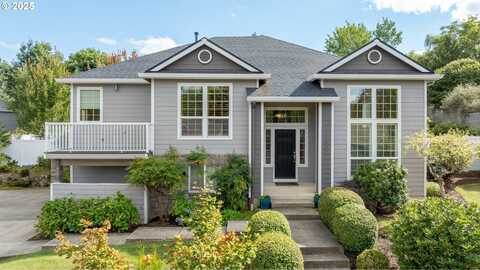 1800 NW WALLACE RD, McMinnville, OR 97128