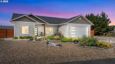 5220 DUNEWOOD DR, Florence, OR 97439