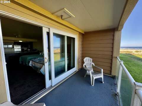 88416 1ST AVE, Florence, OR 97439