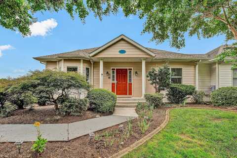2326 Lake Retreat RD, Huddleston, VA 24104