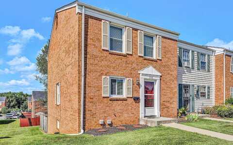 114 OXFORD SQUARE, Vinton, VA 24179