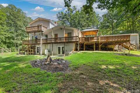2 Riverview Avenue, Buffalo Junction, VA 23927
