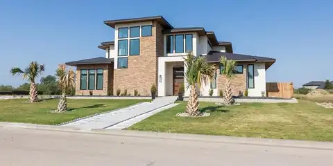 1741 Overhill Dr, San Angelo, TX 76904