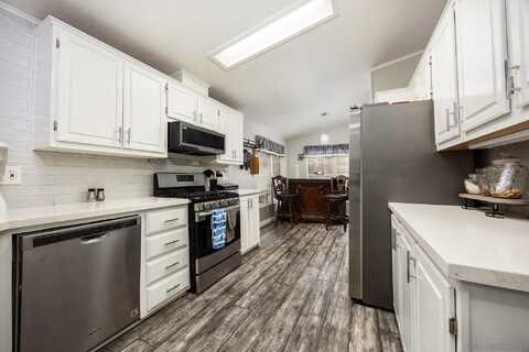 1333 Olive Ave unit: Spc 62, Vista, CA 92083