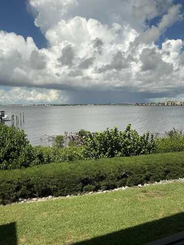 3792 NE Ocean Boulevard, Jensen Beach, FL 34957