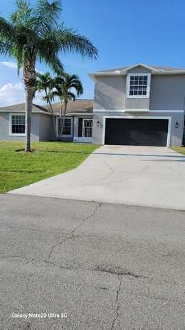 2581 SE Jason Avenue, Port Saint Lucie, FL 34952