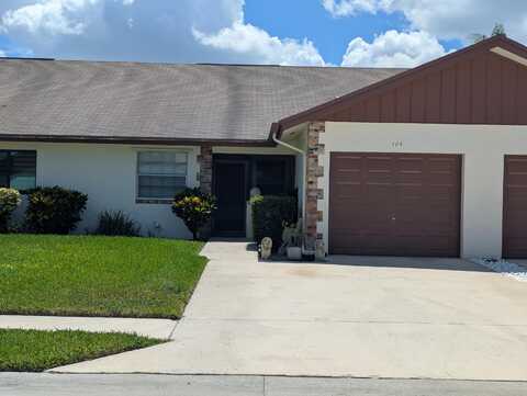 104 Moccasin Trail S, Jupiter, FL 33458