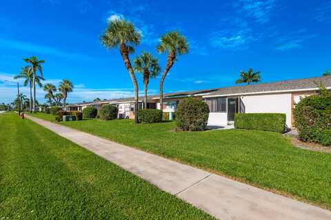 2739 Dudley Drive W, West Palm Beach, FL 33415