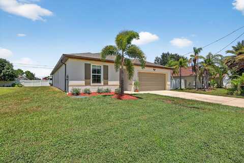 435 SW Fields Avenue, Port Saint Lucie, FL 34953