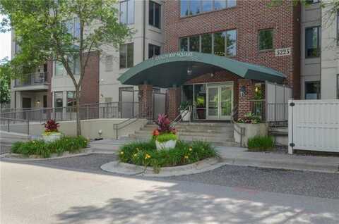 5225 Grandview Square, Edina, MN 55436