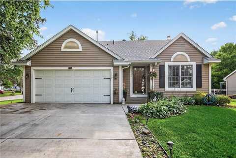 1732 Regatta Drive, Woodbury, MN 55125