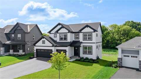 1977 Dahlia Drive, Shakopee, MN 55379