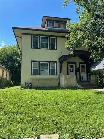 905 Queen Avenue N, Minneapolis, MN 55411