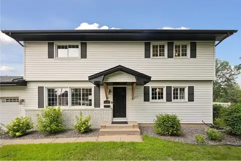 8300 24th Avenue N, Golden Valley, MN 55427